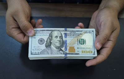 أسعار صرف الدولار اليوم في الأسواق العراقية
